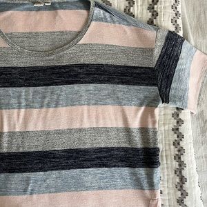 Gap striped shirt navy pink soft stretchy boxy fit